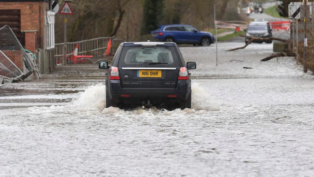 Today Weather Update: Heavy Rain Triggers Flood Warnings Across Wales as Met Office Issues Yellow Alert