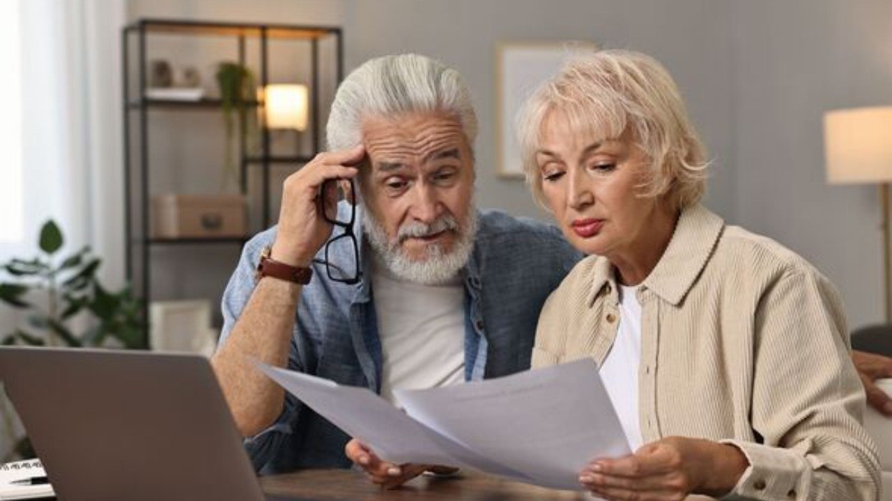 UK pensioners urged not to withdraw cash in haste on budget rumours